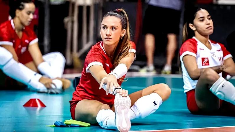 Júlia Azevedo defende o Tijuca na Superliga feminina de vôlei (Foto: Thiago Porthix)
