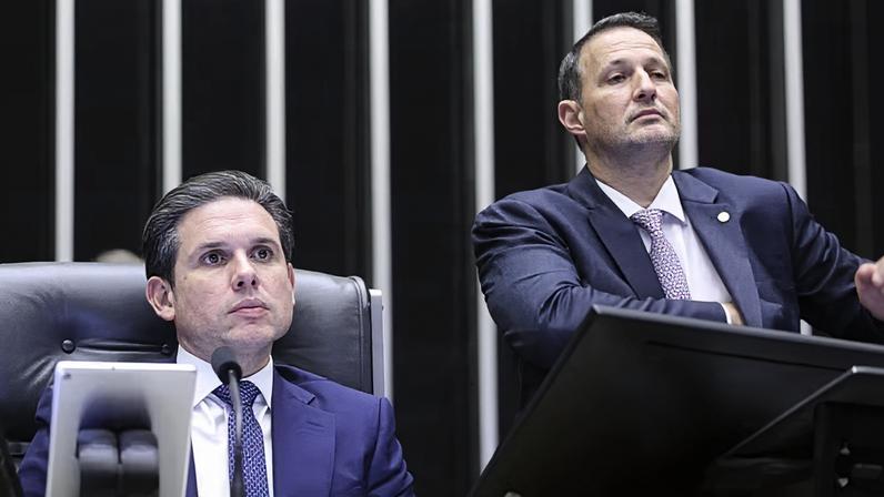 Câmara aprova PL antifacção, mas veta tributo sobre apostas para segurança pública