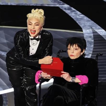 Liza Minnelli afirma ter sido forçada a usar cadeira de rodas no Oscar 2022