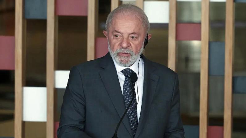 João Paulo Cunha acredita que disputa com Flávio será dificílima, e que economia não será ponto central da campanha.
