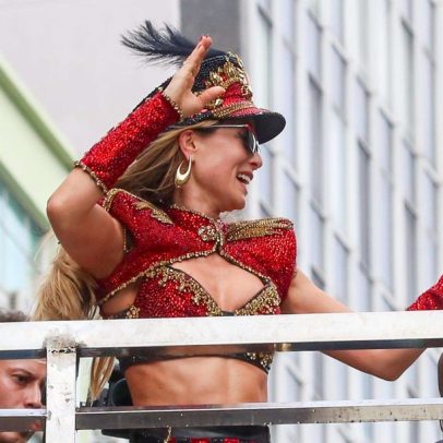 Mariana Ximenes curte bloco de Anitta em 15 fotos