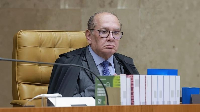 Ministro Gilmar Mendes em sessão plenária de 11/06/2025