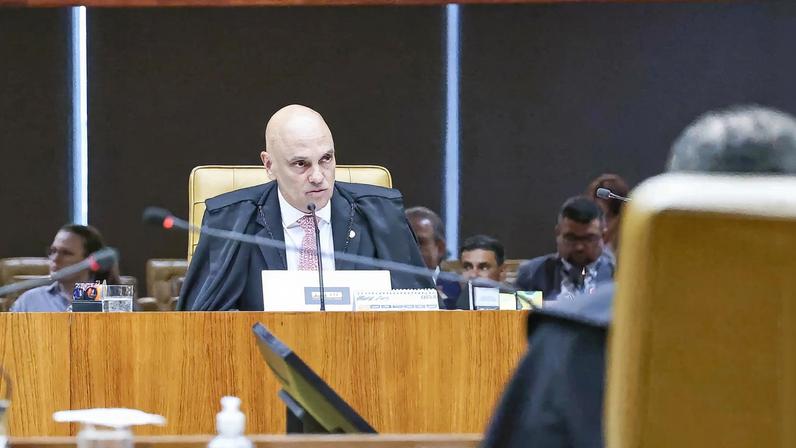 Moraes acusa imprensa de ajudar agressores do STF