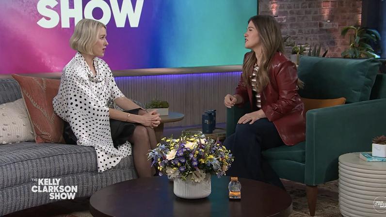 Naomi Watts appeared on Monday’s “The Kelly Clarkson Show,” discussing her daughter Kai Schreiber and her “unsolicited” fashion advice.