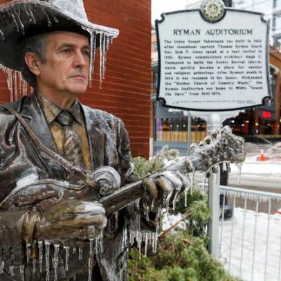 O gelo em Nashville derrete, mas tempestade histórica ainda ameaça a música local