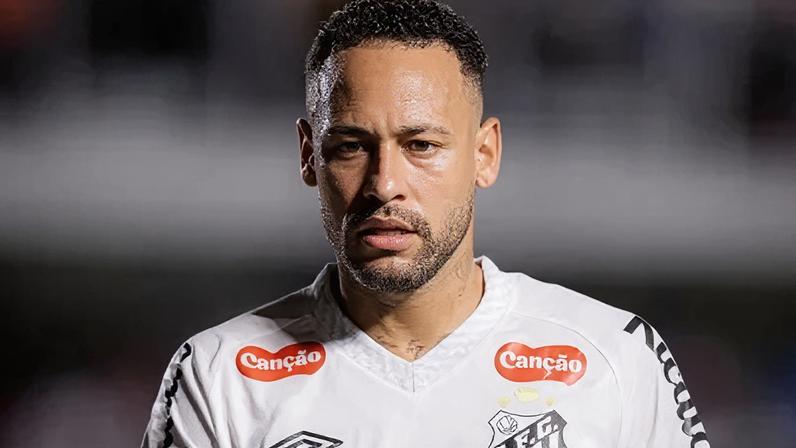Neymar durante o duelo entre Santos e Velo Clube