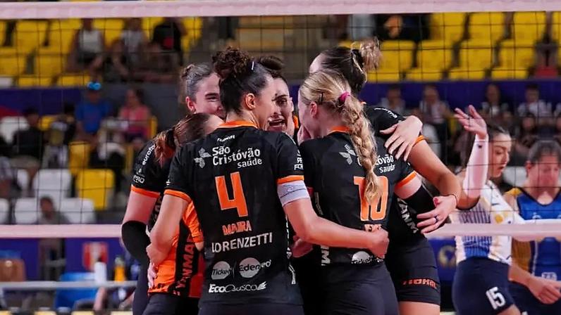 Osasco está na semifinal do Sul-Americano do Vôlei (Foto: Carolina Oliveira)