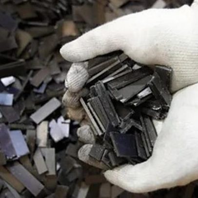 Mineração por fungos e resíduos: como obter terras raras sem rocha