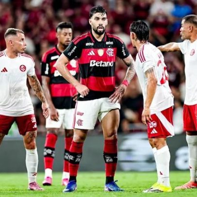 Flamengo empata com Inter no Maracanã em noite de festa para Paquetá