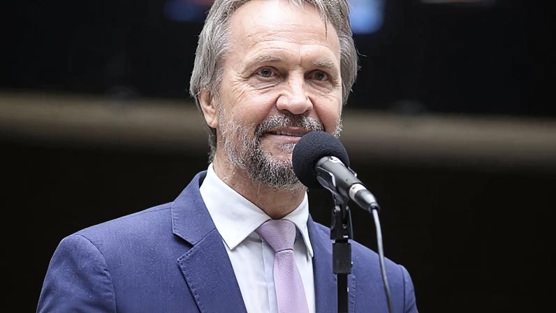 Caso Master coloca em xeque a autonomia do BC, diz líder do PT na Câmara