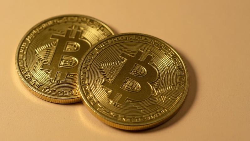 Governo propõe taxar criptomoedas com IOF, o que muda para investidores