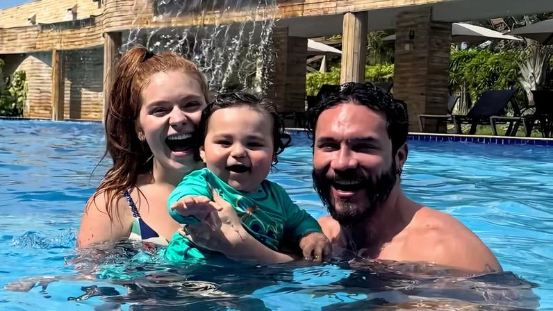 Viih Tube e Eliezer com o filho Ravi — Foto: Reprodução/ Instagram