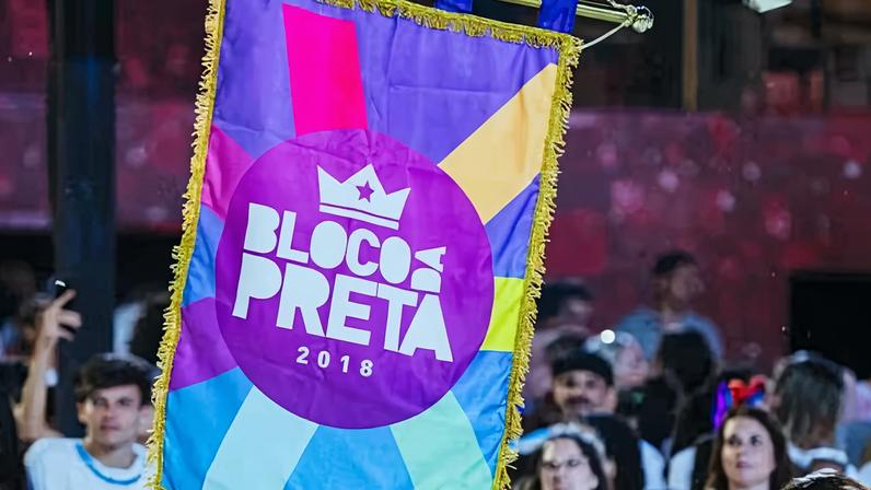 Preta Gil é homenageada na Sapucaí antes do Desfile das Campeãs