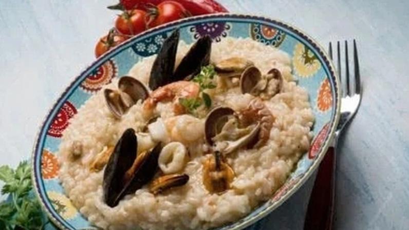 Risoto com frutos do mar (Imagem: marco mayer | Shutterstock)