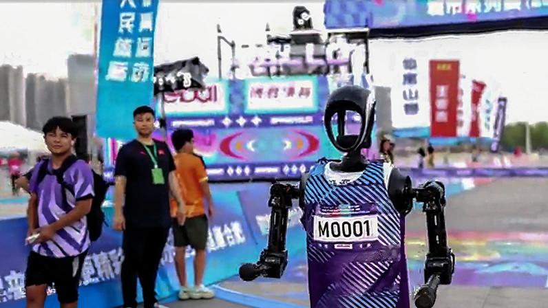 Robôs humanoides chineses atraem público em espetáculo do Ano Novo Lunar