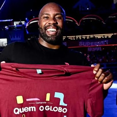 Teddy Riner participa de desfile de samba na Sapucaí