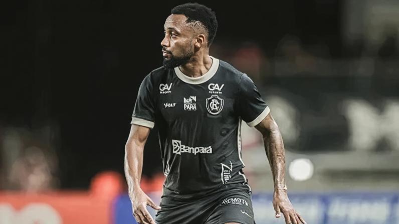 Sávio, lateral do Remo