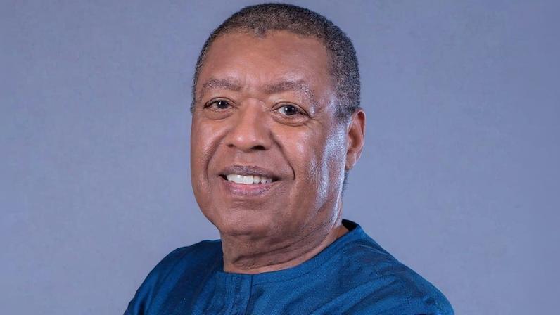 Ron Kenoly, cantor que revolucionou a música cristã contemporânea, morre aos 81 anos