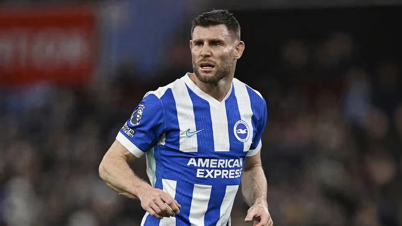 James Milner, do Brighton, igualou o recorde partidas na Premier League — Foto: REUTERS/Tony O Brien