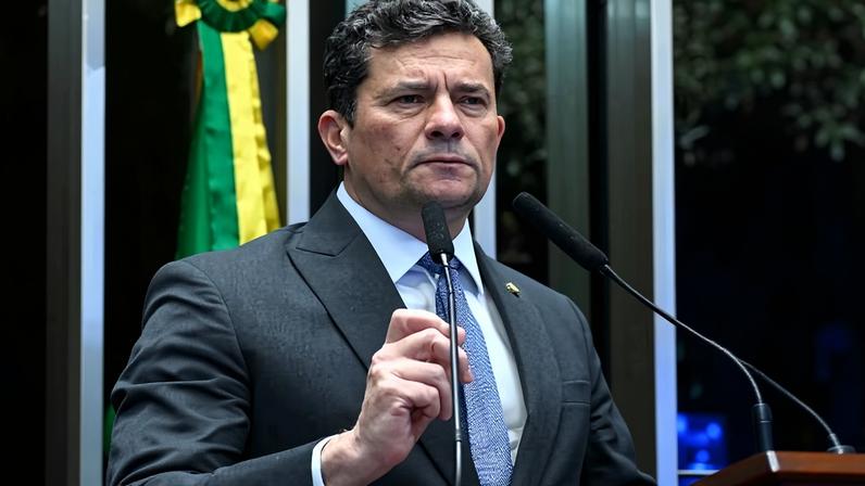 Senador Sergio Moro discursa no plenário, em outubro de 2025