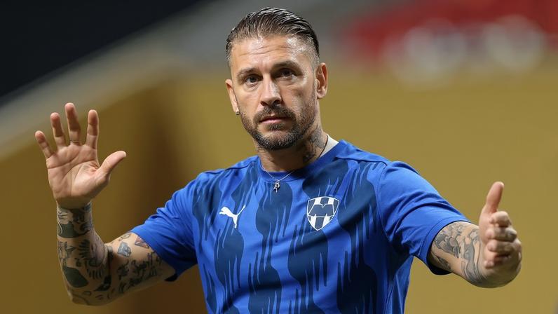Sergio Ramos no aquecimento para Borussia Dortmund x Monterrey (Foto: ALEX GRIMM / GETTY IMAGES NORTH AMERICA / Getty Images via AFP)