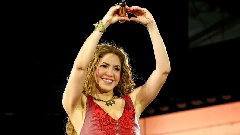 Shakira retorna ao Zócalo da Cidade do México para show gratuito