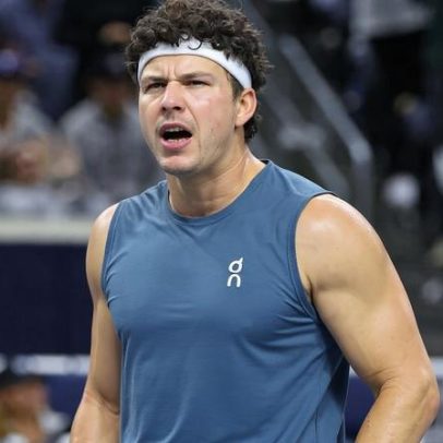 Shelton vence final em Dallas após salvar 3 match-points contra Fritz