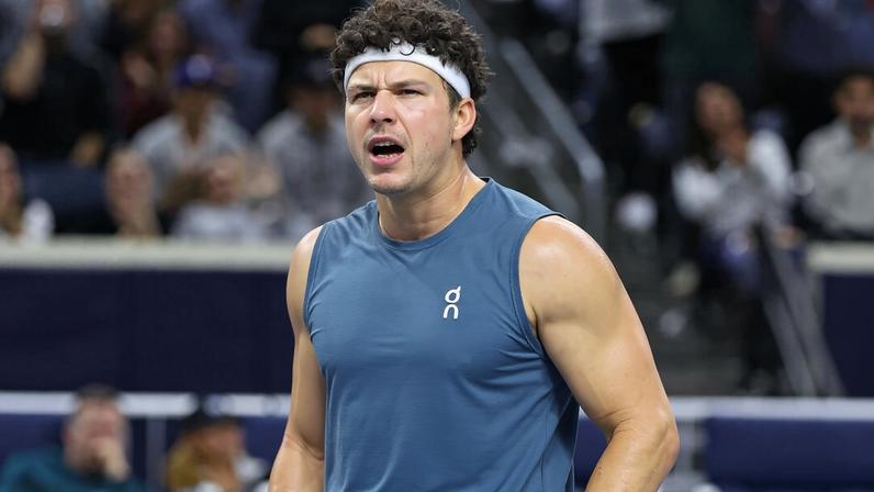 Shelton vence final em Dallas após salvar 3 match-points contra Fritz