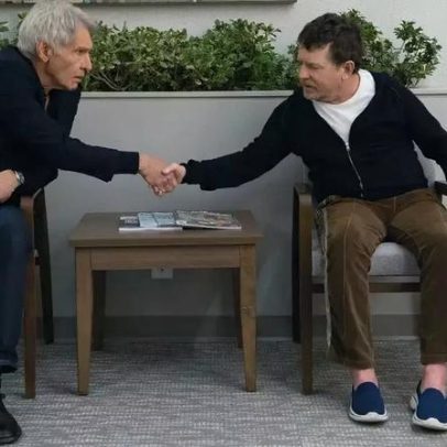 Bill Lawrence comenta abertamente sobre Michael J. Fox e Harrison Ford