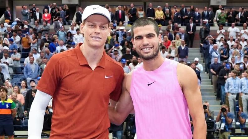 Sinner encara Machac e Alcaraz estreia com adversário francês em Doha