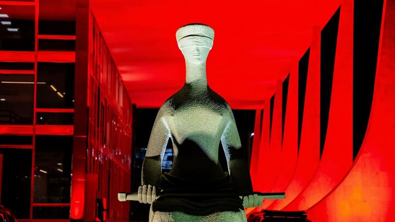 STF mira serviço público para manter blindagem de ministros