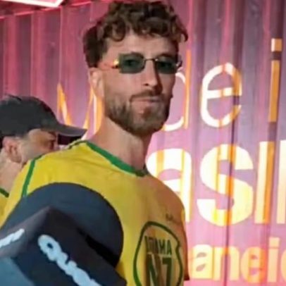 Léo Pereira, do Flamengo, curte Sapucaí e evita perguntas sobre vida pessoal