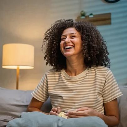 Seis estreias em streaming ajudam a aprender inglês no Carnaval