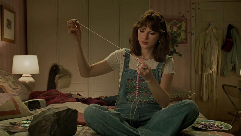 Taylor Swift alcança 14º número 1 no Billboard Hot 100 com Opalite