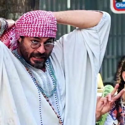 Thiago Lacerda e Vanessa Lóes curtem bloquinho no Rio com looks caprichados