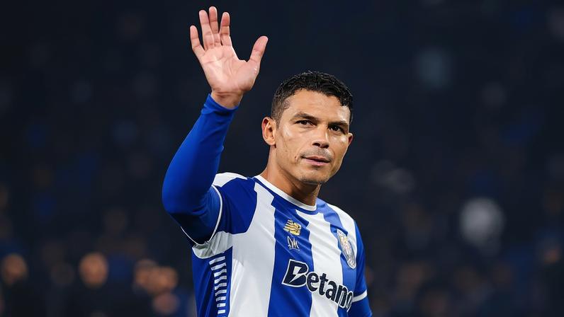 Thiago Silva em ação pelo Porto (Foto: Divulgação/Porto)