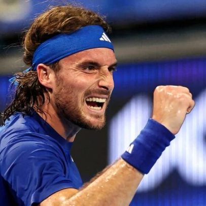 Tsitsipas e Khachanov avançam em Roterdã; Fucsovics é eliminado