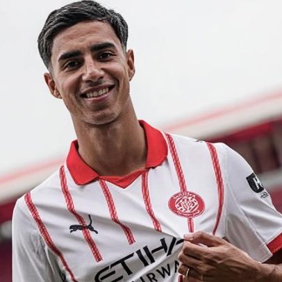 Vitor Reis, ex-Palmeiras, recebe prêmio na La Liga