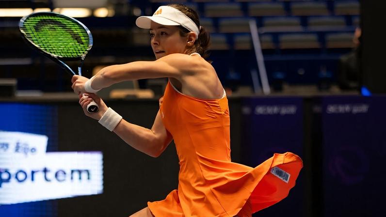 Volynets elimina cabeça de chave 1 em Ostrava, Boulter começa bem