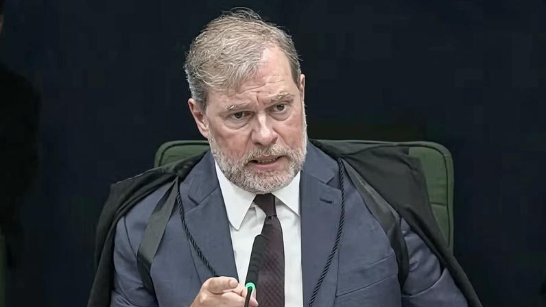 Dias Toffoli fica fora do caso Master, segundo O Assunto #1660