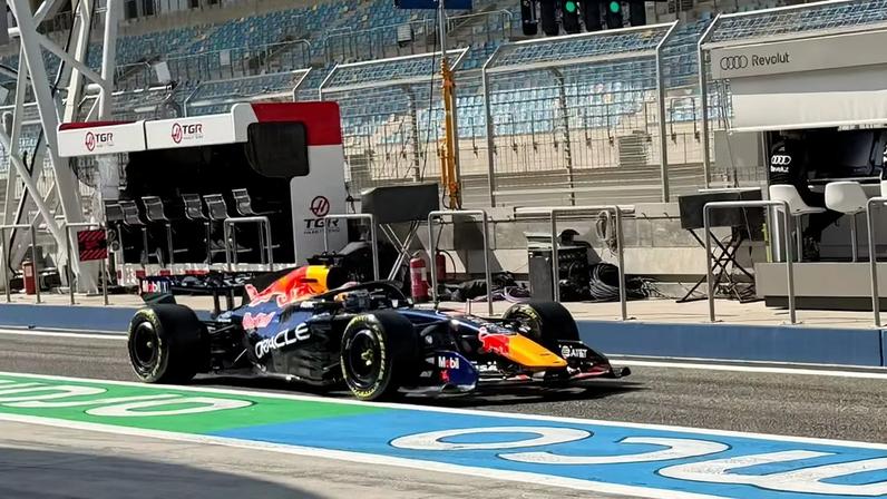 Max Verstappen no terceiro dia de testes da F1 no Bahrein — Foto: Erica Hideshima