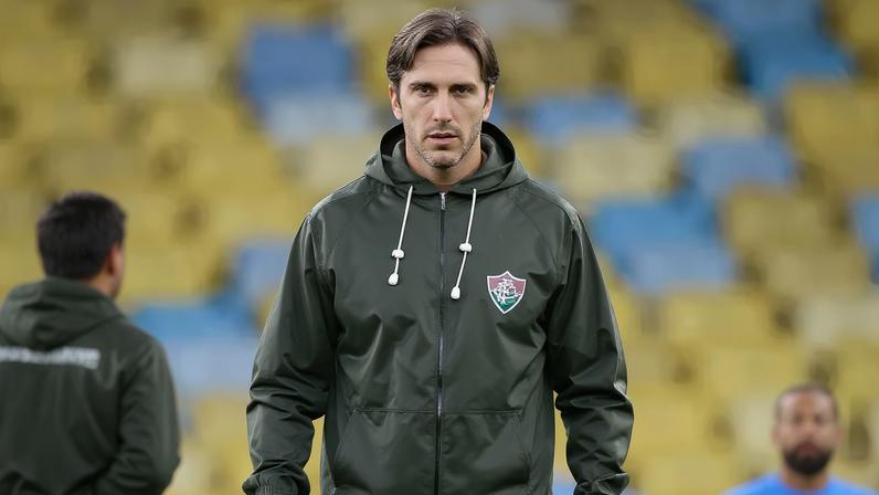 Zubeldía elogia o elenco do Fluminense e vê time em evolução