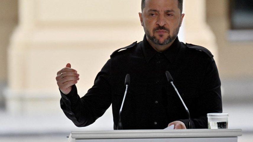 O presidente da Ucrânia, Volodymyr Zelensky, em evento de celebração da independência do país – Foto: Sergei Supinsky/AFP