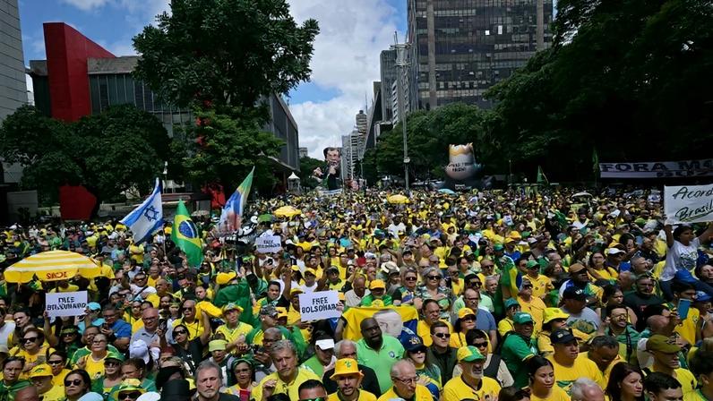Bolsonaristas protestam na Avenida Paulista em 1º de março de 2026. Foto: NELSON ALMEIDA / AFP
