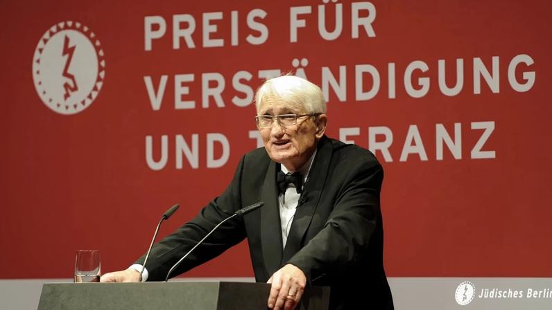 Por que Habermas entra em queda de influência