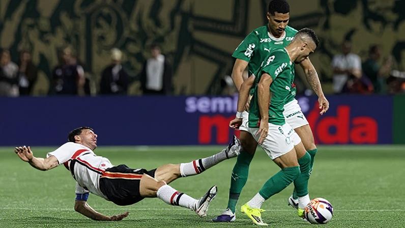 Palmeiras bate São Paulo e atinge marca histórica; números