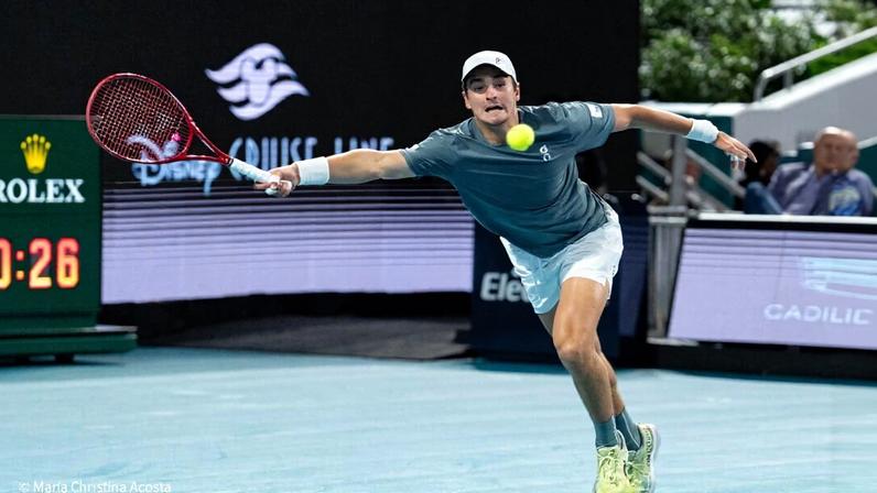 Fonseca compara duelos com líderes do ranking: Alcaraz tem arsenal maior