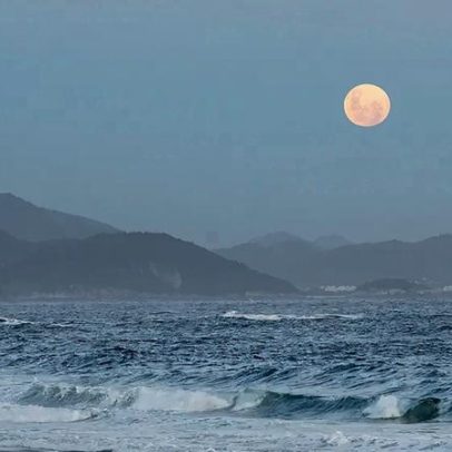 Como a Lua influencia as marés: explicação simples dos fenômenos