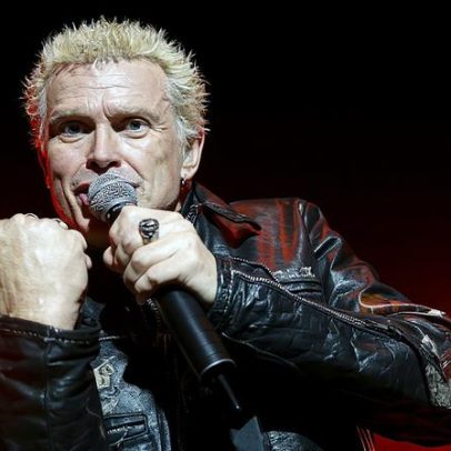 Billy Idol afirma que fumar crack ajudou a largar heroína