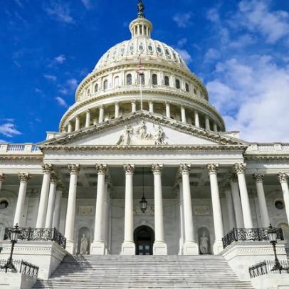 Congresso aprova reforma de recuperação do Holocausto que contorna defesas